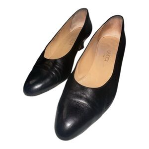 Vintage Gucci Black Nappa Leather Low Heel Pumps Made in Italy with Box Size 7.5